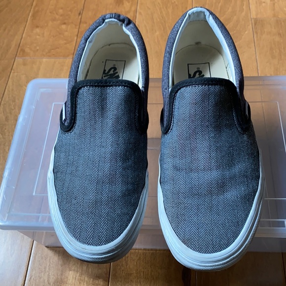 VANS SLIP-ON  UNISEX SZ 6.5 (Men’s)/ SZ 8 ( Women’s) - Picture 1 of 9